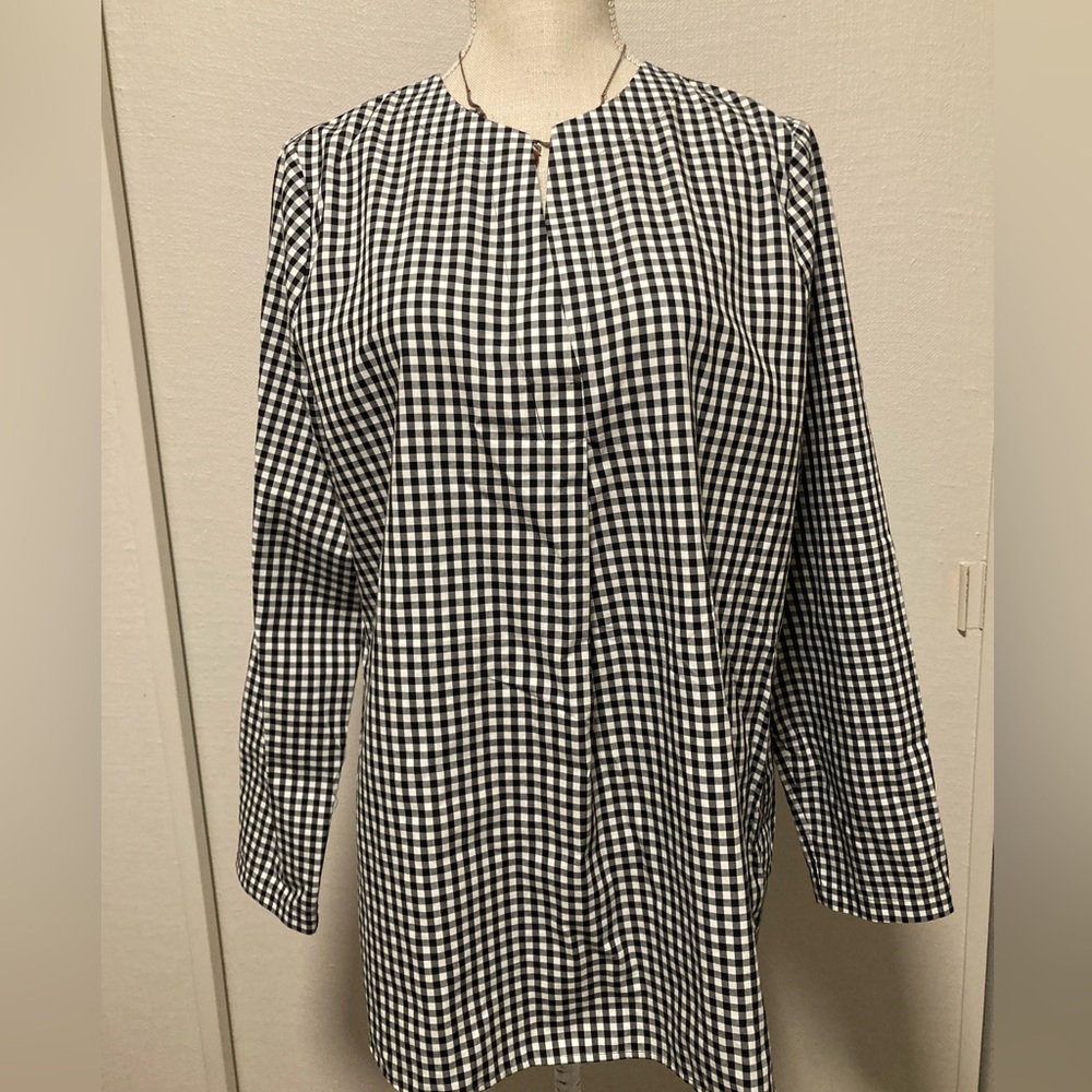 Lands’End top.